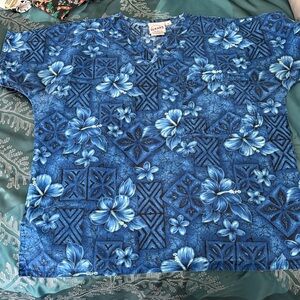Smart Scrubs Blue Floral Short Sleeve Top